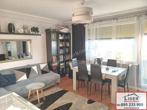 Sprzedam mieszkanie – 3 pokoje- balkon – Konin