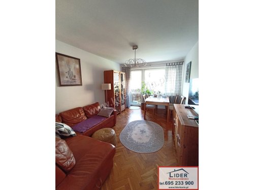 Sprzedam mieszkanie – 3 pokoje – balkon – os. V
