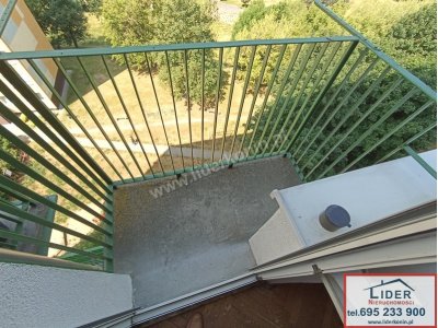Sprzedam mieszkanie  - 3 pokoje – balkon – os. V