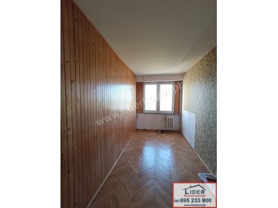 Sprzedam mieszkanie  - 3 pokoje – balkon – os. V
