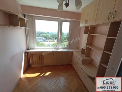 Sprzedam mieszkanie  - 3 pokoje – balkon – os. V