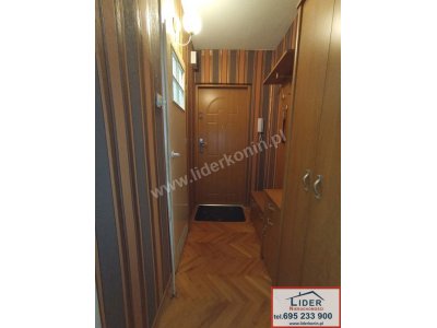 Sprzedam mieszkanie – 2 pok. – parter – os. V