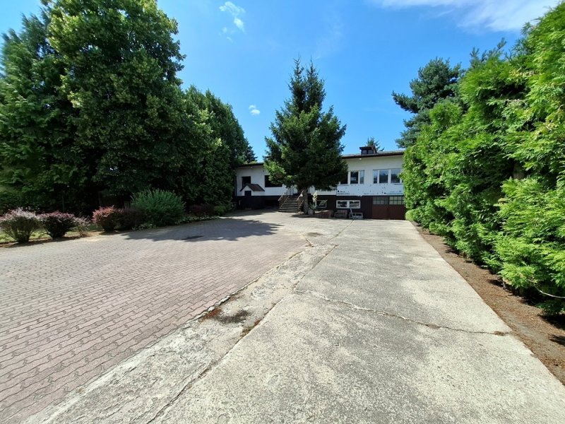 Nieruchomość usługowo-mieszkalna 335 m² – Żychlin, gm. Stare Miasto (pow. koniński)