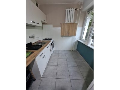 Do wynajęcia 3-pokojowe mieszkanie – Konin, ul. Wyzwolenia | 1. piętro | Bez umeblowania