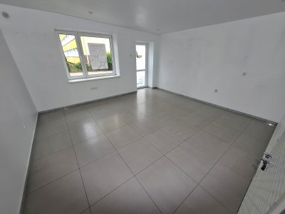 Na sprzedaż lokal handlowo-usługowy – 55 m² – Konin, ul. 11 Listopada – parter