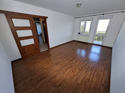 Do wynajęcia przestronny apartament w Słupcy – ul. Smugowa