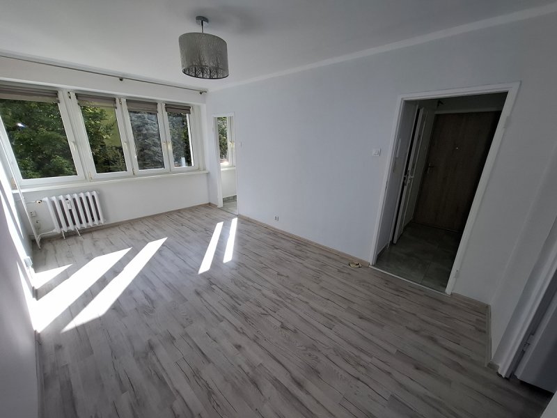 Na sprzedaż mieszkanie – 1 piętro – 2 pokoje - Konin, ul. 11 Listopada