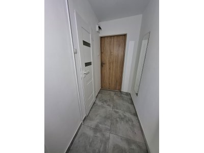 Na sprzedaż mieszkanie – 1 piętro – 2 pokoje - Konin, ul. 11 Listopada