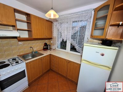 Wynajem mieszkania 34 m² | 2 pokoje | Konin, ul. Legionów | 2. piętro, niski blok z cegły