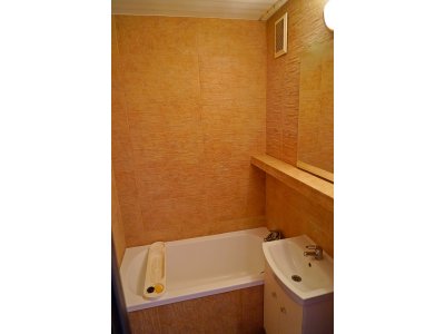 Sprzedam 4-pokojowe-mieszkanie 73 m²-Konin, ul. Przemysłowa