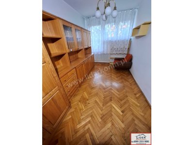 Sprzedaż 5-pokojowego mieszkania z balkonem – Konin, Aleje 1 Maja, centrum