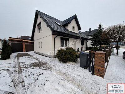 Dom na sprzedaż – Kazimierz Biskupi | 120 m² | Garaż |Gotowy do zamieszkania