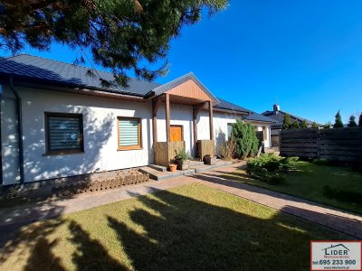 Nowoczesny dom wolnostojący 130,59 m² | duża działka 1455 m² | 6 pokoi | ogród z nawodnieniem