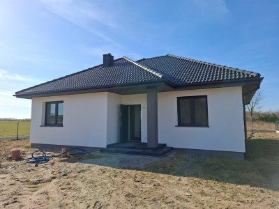 Nowy dom 93 m² w stanie deweloperskim – Bielawy, 5 km od Konina