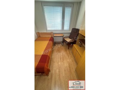 Na sprzedaż 2-pokojowe mieszkanie – Konin, ul. 11 Listopada (os. V)