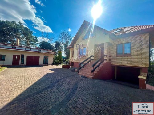 Dom wolnostojący 145 m² z zagospodarowanym ogrodem i dużą działką 1800 m² – Żdżary