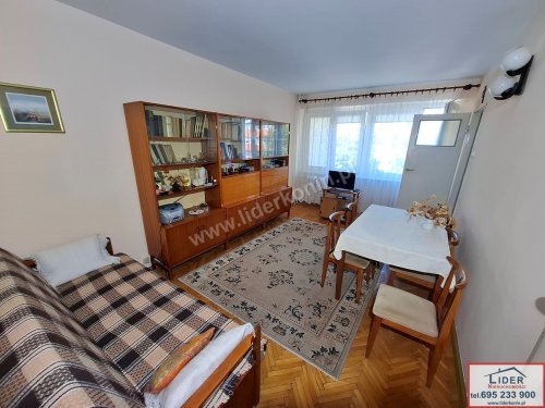 Sprzedam 2 POKOJE | 42,16 m² | III PIĘTRO | os. V | KONIN