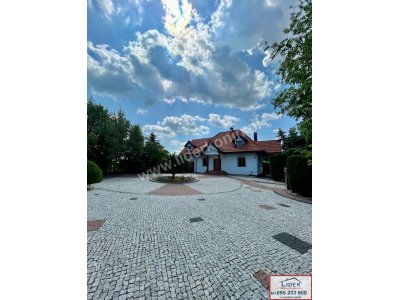 Elegancki dom z basenem i widokiem na Dolinę Warty | Konin – Chorzeń