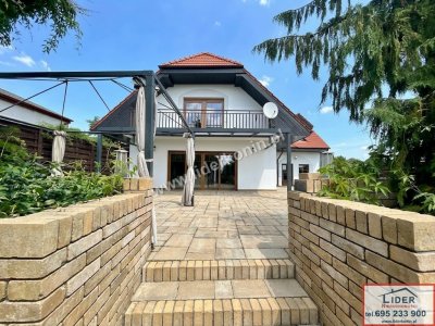 Elegancki dom z basenem i widokiem na Dolinę Warty | Konin – Chorzeń