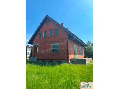 Solidny dom 163 m² | Stan otwarty, całe podpiwniczenie | Konin – Chorzeń