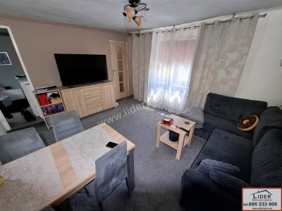 Przytulny bliźniak 40 m² z potencjałem | Działka 4 a + budynek gospodarczy | Golina