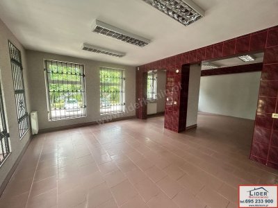 Sprzedam dwupoziomowy lokal usługowo-handlowy 164,9 m² - Konin, Chorzeń