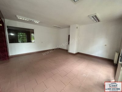 Sprzedam dwupoziomowy lokal usługowo-handlowy 164,9 m² - Konin, Chorzeń