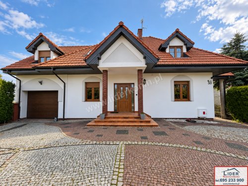 Elegancki dom z basenem i widokiem na Dolinę Warty | Konin – Chorzeń